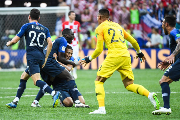 在球衣上 在球衣上