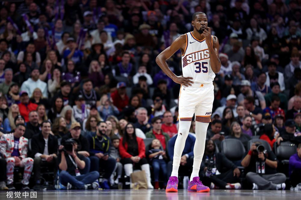 賽季頻繁更 賽季頻繁更